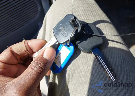 2002 Ford F-150 Xl/Xlt z USA, uszkodzony, nr VIN 1FTRF17262NB97443